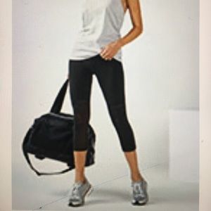 Fabletics - Black Zoey Capri